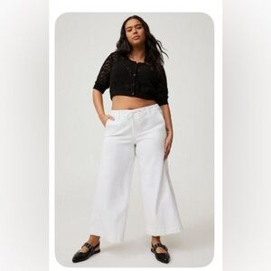 Torrid Women’s White Wide Leg Jeans